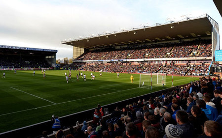 尽管头部踢 尽管头部踢